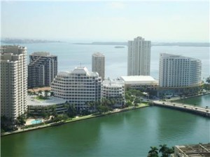 108-  Miami FL Casas de venta a corto